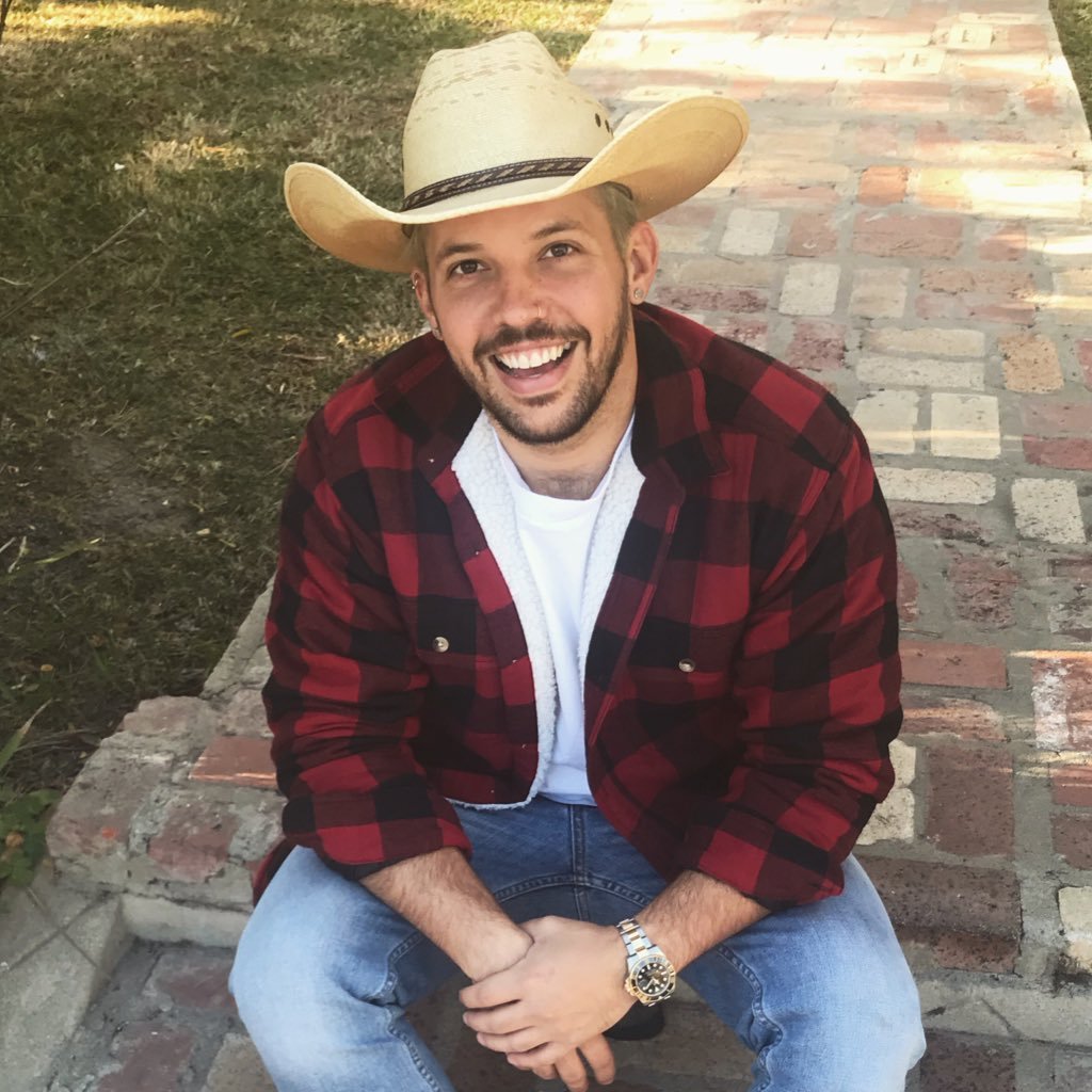 Heath Hussar Vlogger of the Year The Shorty Awards