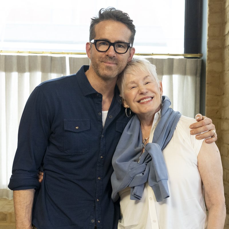 {{
                tmp_photo.alt }}